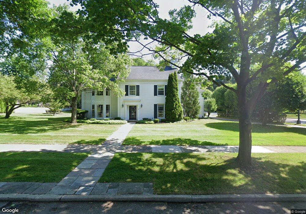 60 Stephens Rd, Grosse Pointe Farms, MI 48236 - photo 1