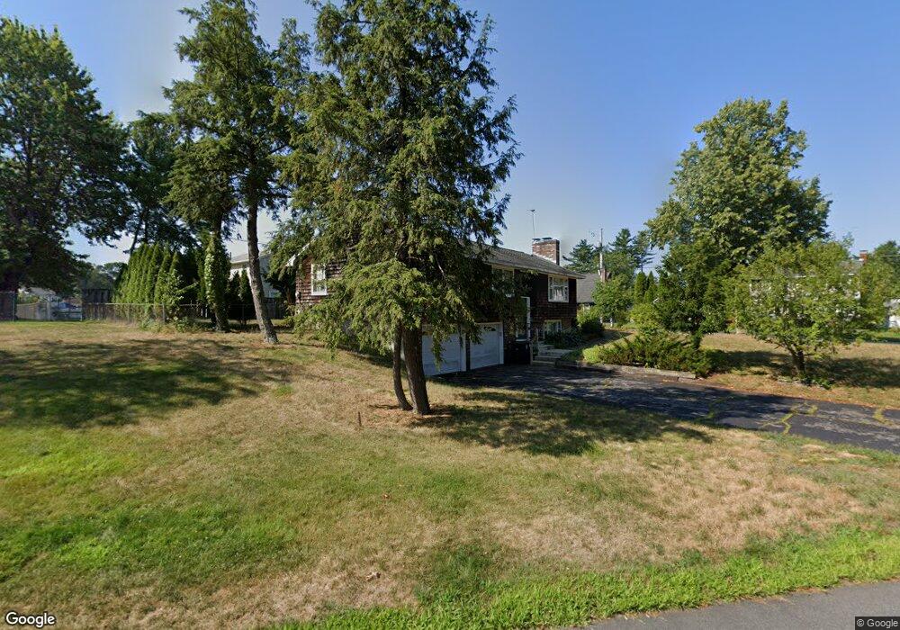 7 Kanata Dr, Nashua, NH 03063 - photo 1