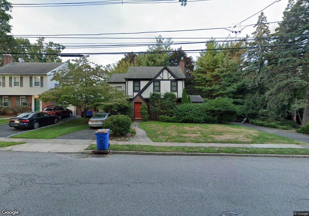 2 Elm St, Tenafly, NJ 07670 - photo 1