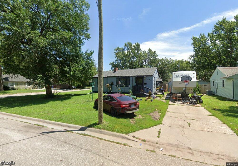 322 N Charles St, McPherson, KS 67460 - photo 1