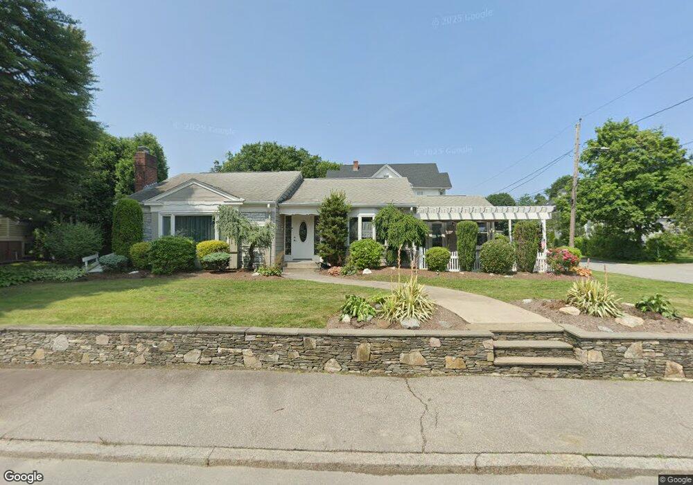 455 Laurel Hill Ave, Cranston, RI 02920 - photo 1