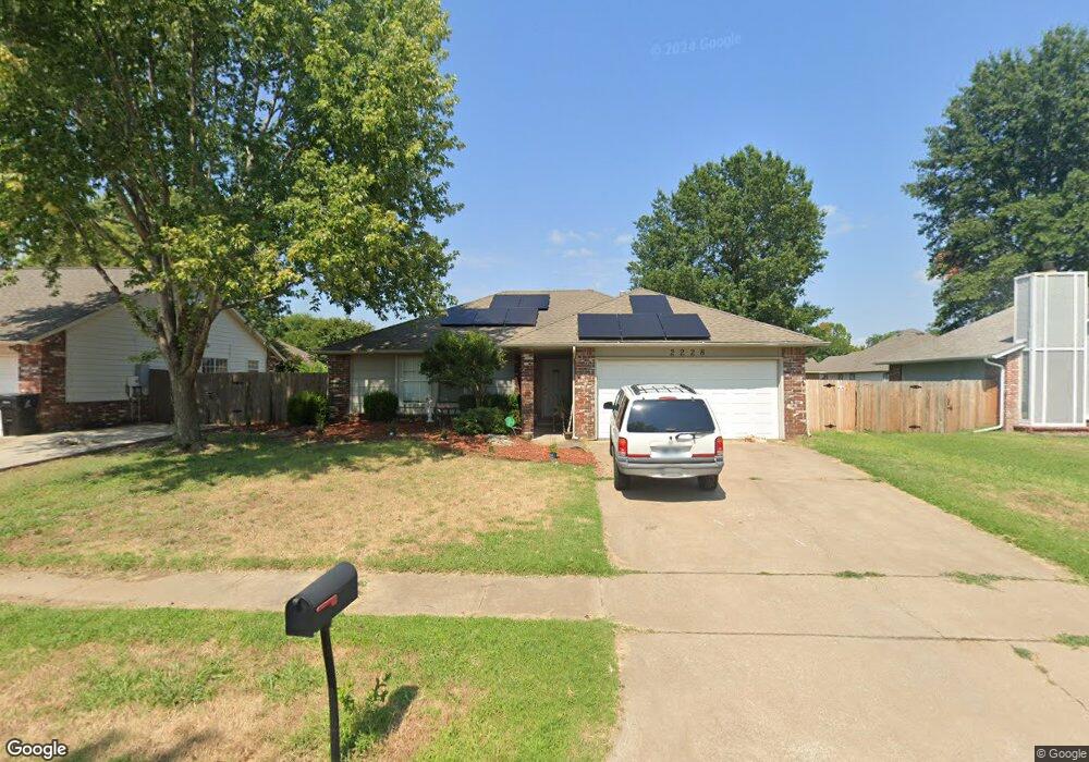 2228 W Natchez St, Broken Arrow, OK 74011 - photo 1