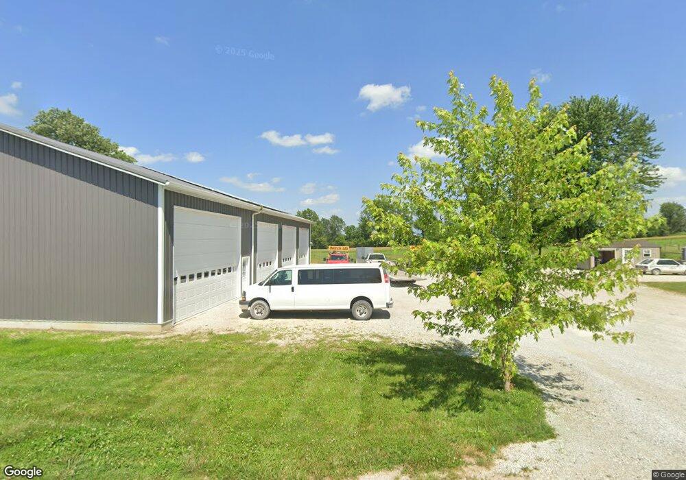 8918 N 550 E, Plainville, IN 47568 - photo 1