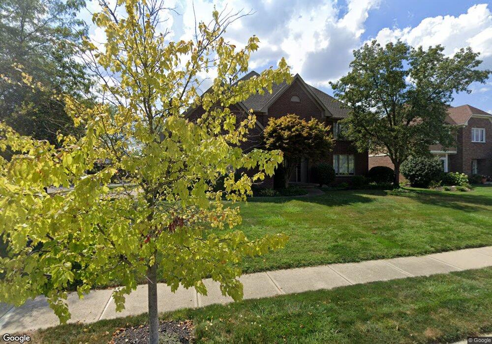 10245 Woods Edge Dr, Fishers, IN 46037 - photo 1