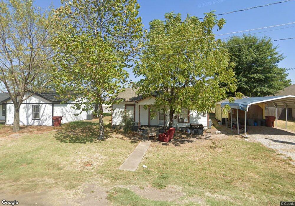 205 Chaffin St, Bonham, TX 75418 - photo 1