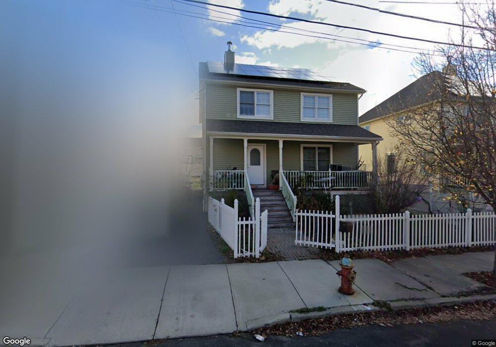 135 Flint St, Lynn, MA 01905 - photo 1