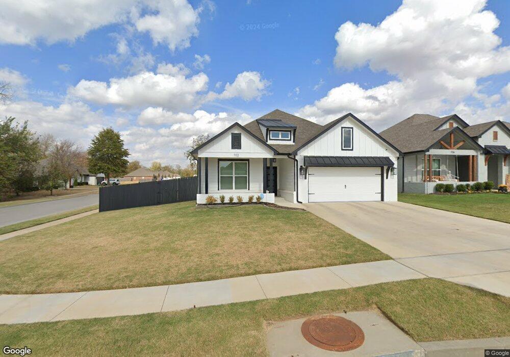 702 E Delmar Place, Broken Arrow, OK 74012 - photo 1
