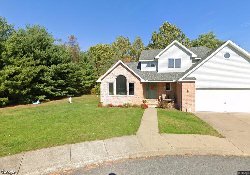 818 Laurel Creek Dr, Scranton, PA 18519 - photo 1