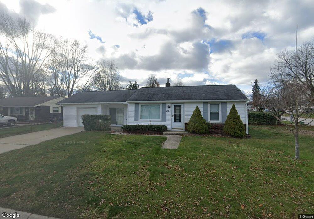 2435 18th Ave, Port Huron, MI 48060 - photo 1