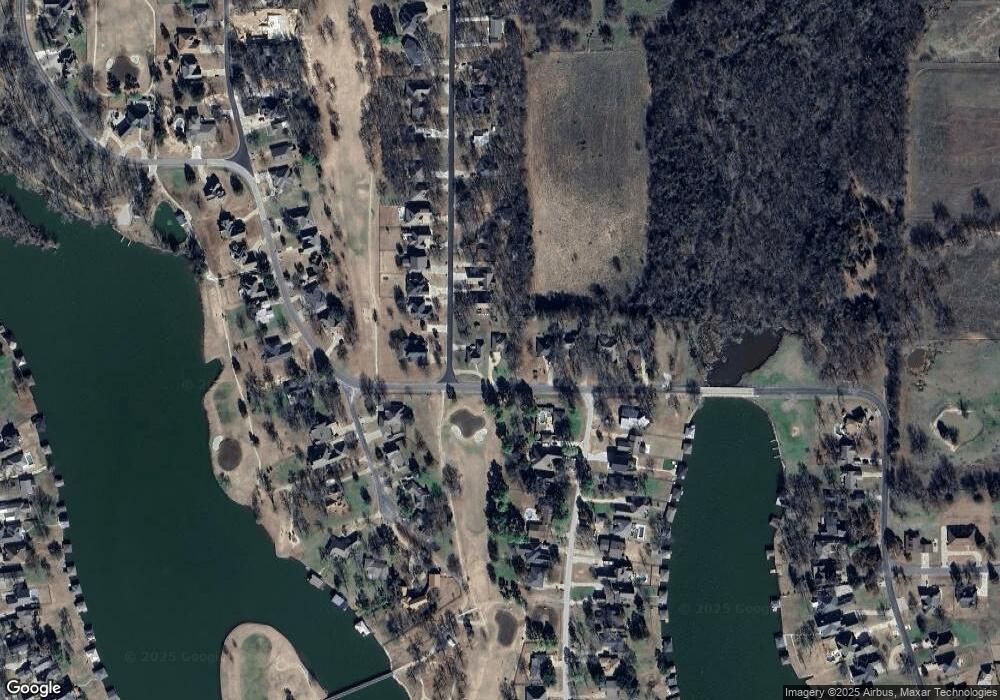 302 Kiowa Dr E, Lake Kiowa, TX 76240 - photo 1