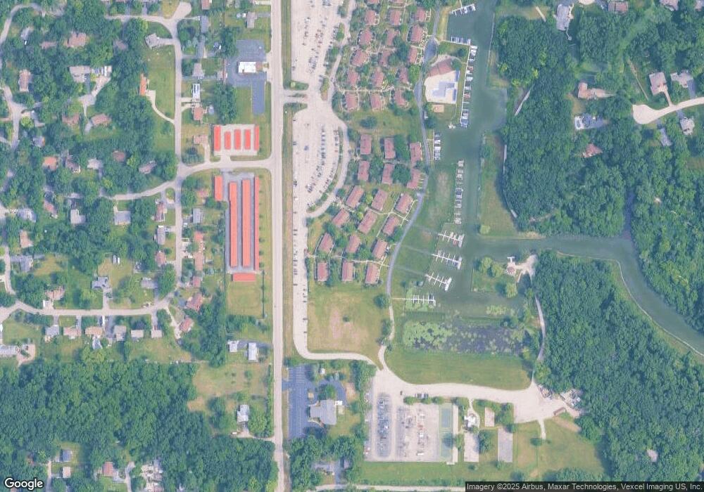 61 Aspen Colony unit 3, Fox Lake, IL 60020 - photo 1