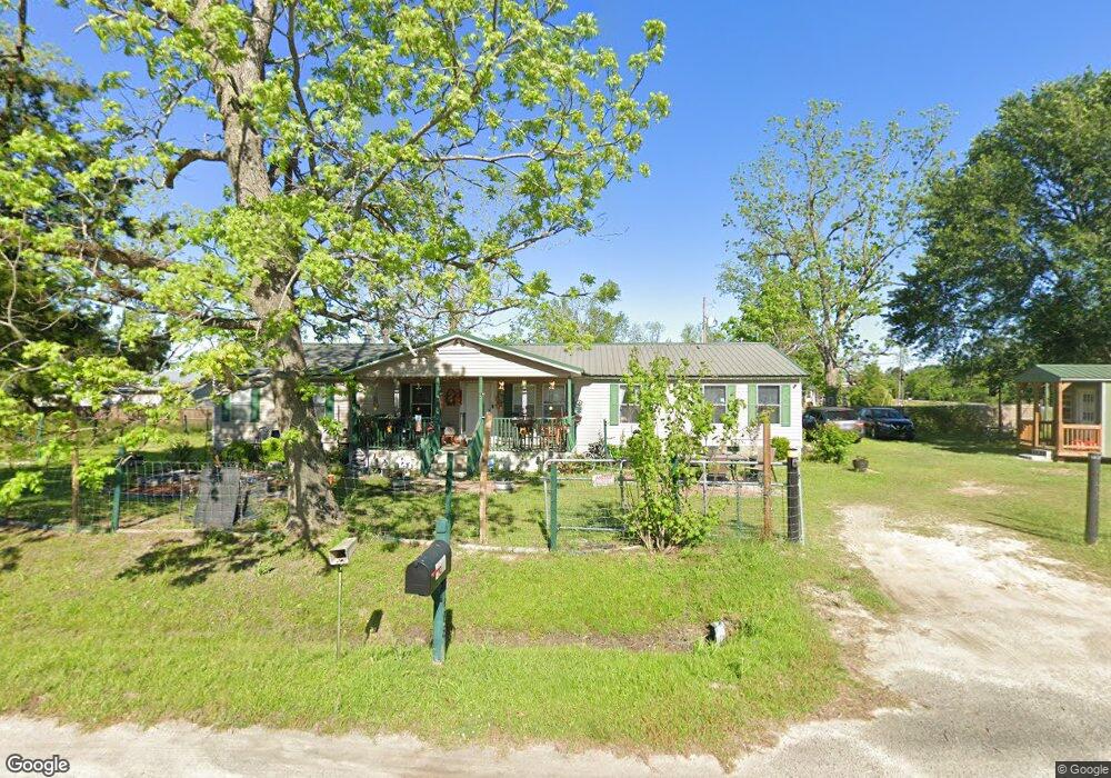 408 Mackenzie Cir, Douglas, GA 31533 - photo 1