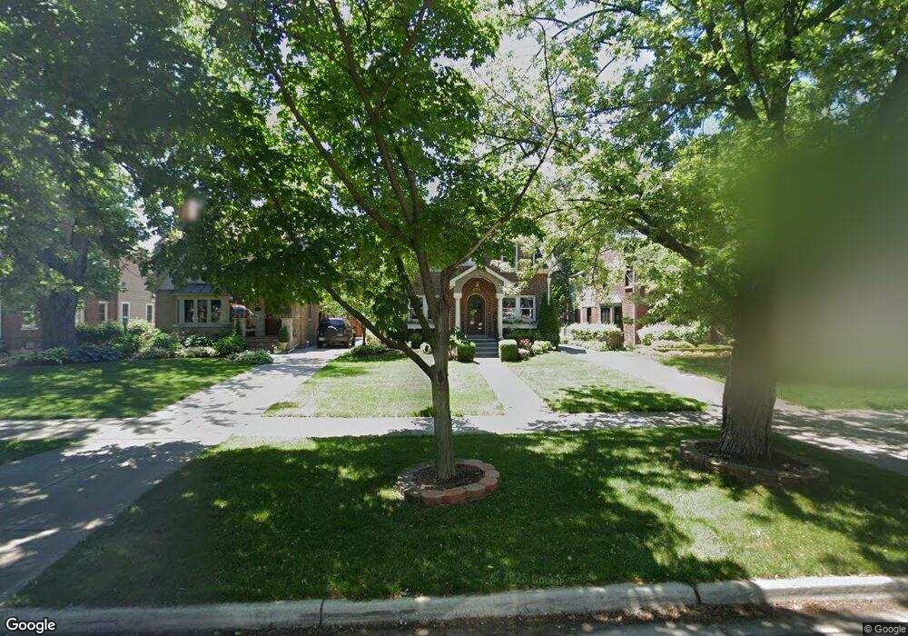 673 Washington Rd, Grosse Pointe, MI 48230 - photo 1