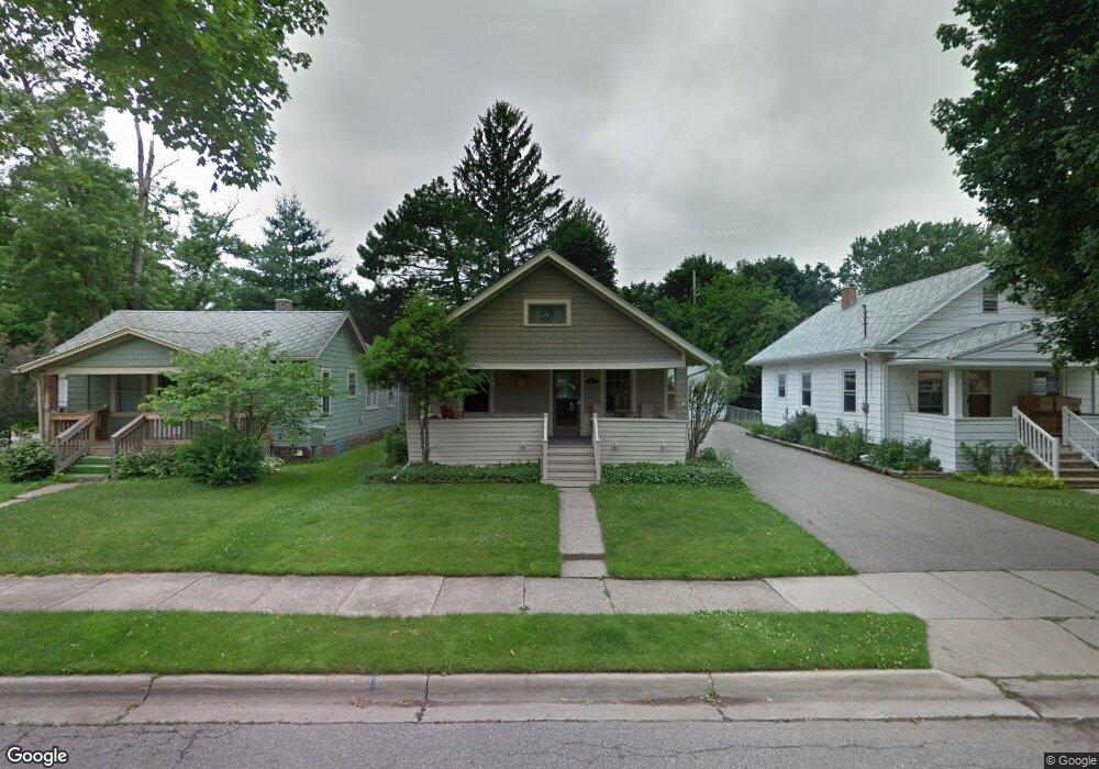 2208 Sunnyside Ave, Lansing, MI 48910 - photo 1