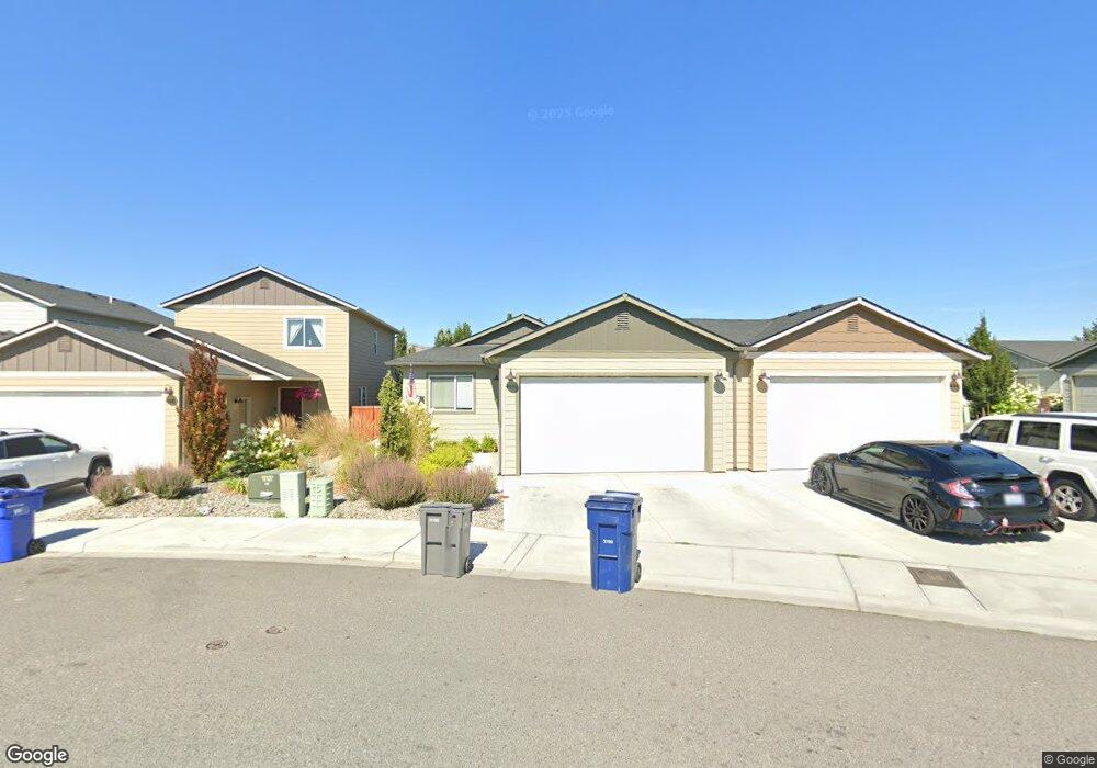 446 S Kansas Loop, East Wenatchee, WA 98802 - photo 1