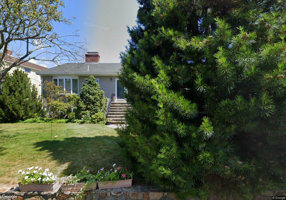21 Edgemere Rd, Marblehead, MA 01945 - photo 1