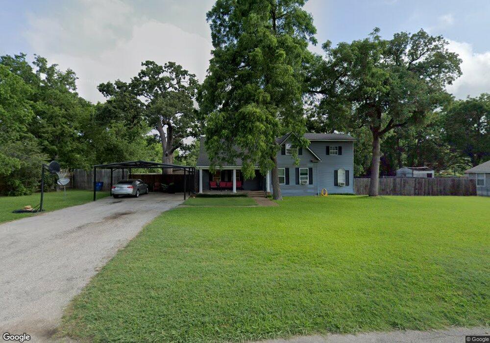 817 W Bond St, Denison, TX 75020 - photo 1