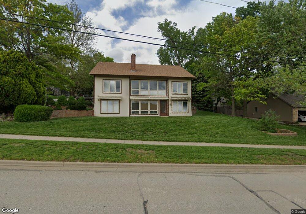 7025 Gillette St, Shawnee, KS 66216 - photo 1