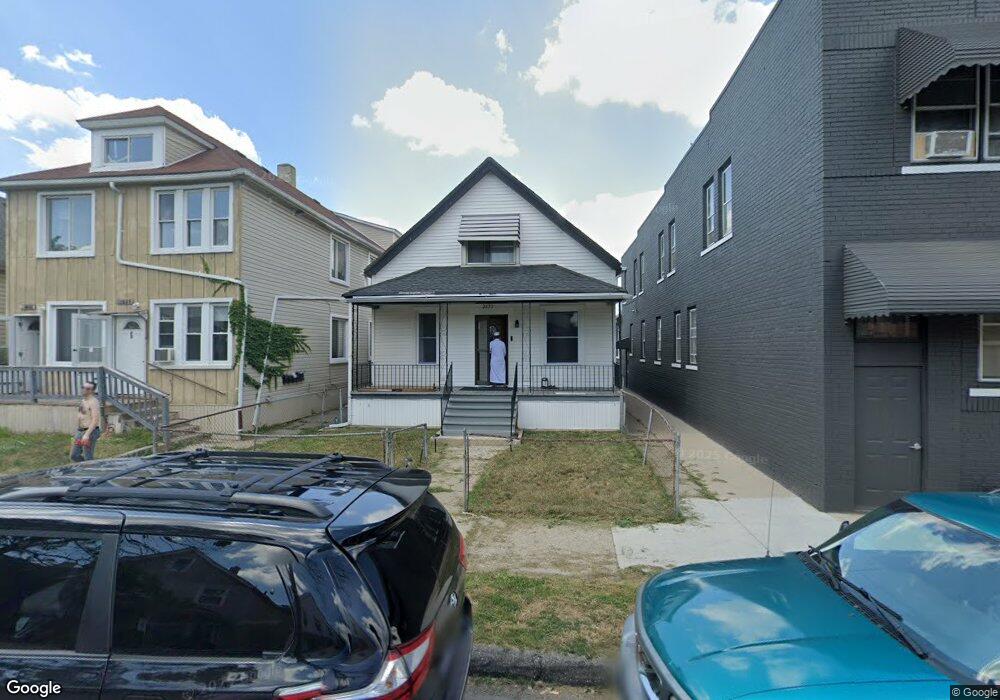 2693 Holmes St, HamtraMcK, MI 48212 - photo 1