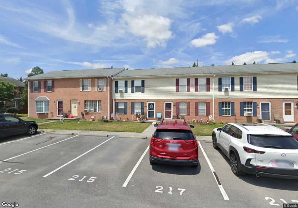 215 Nottoway Dr, Stephens City, VA 22655 - photo 1