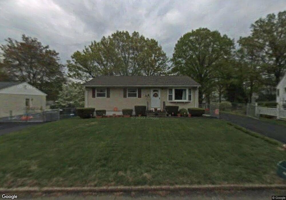 74 Eileen Rd, West Haven, CT 06516 - photo 1