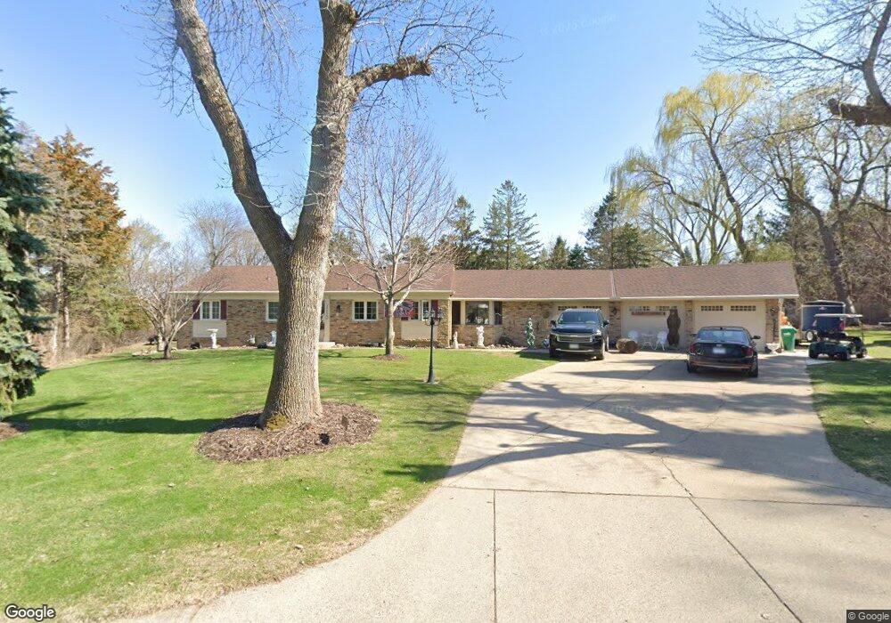 27450 Pine Bend, Excelsior, MN 55331 - photo 1