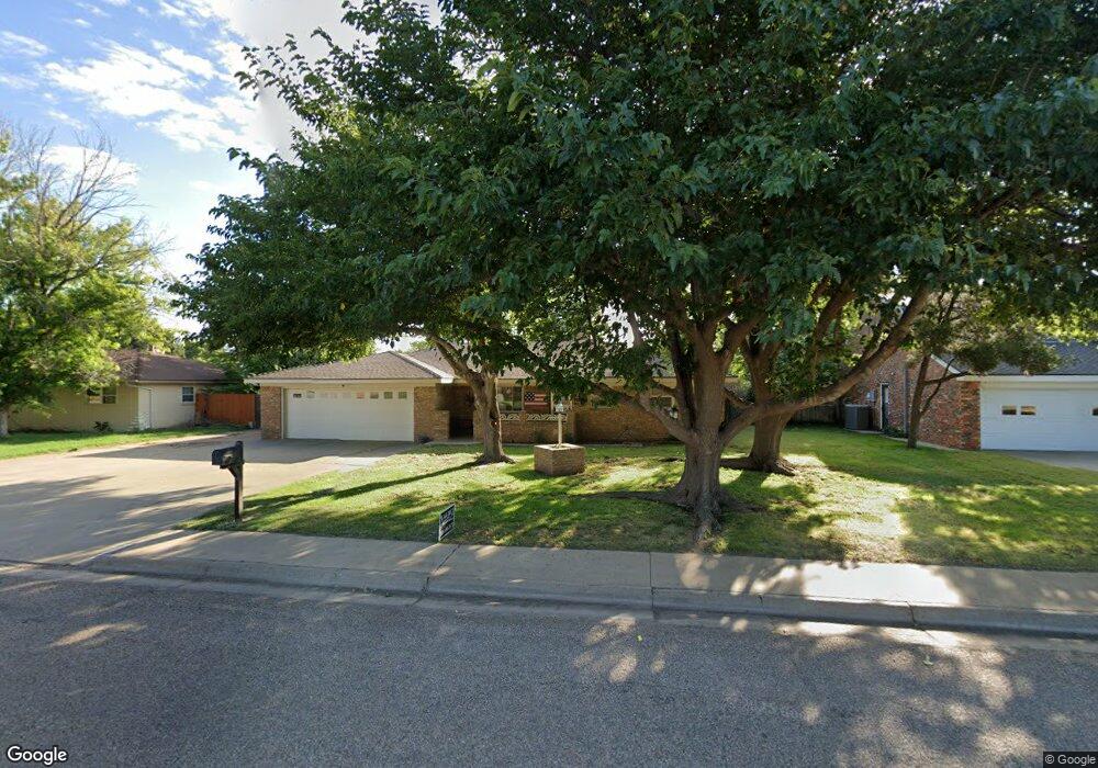 717 Phillips Dr, Dumas, TX 79029 - photo 1