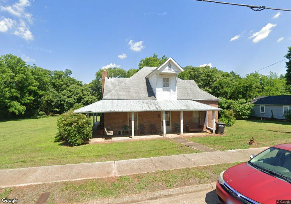 917 Caldwell St, Statesville, NC 28677 - photo 1