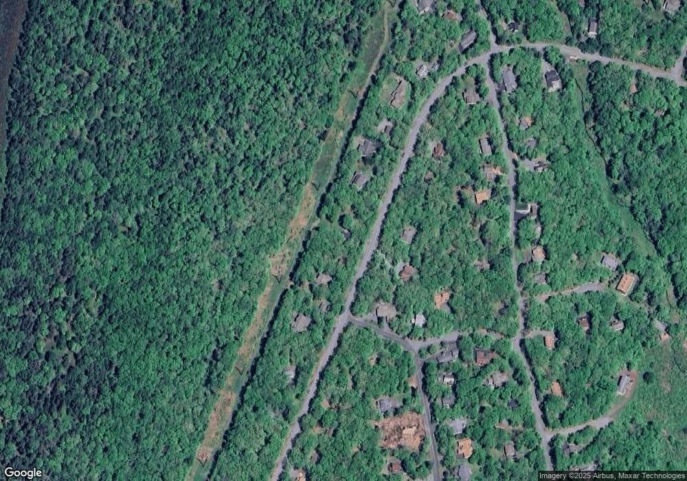 242 Surrey Dr, Hawley, PA 18428 - photo 1