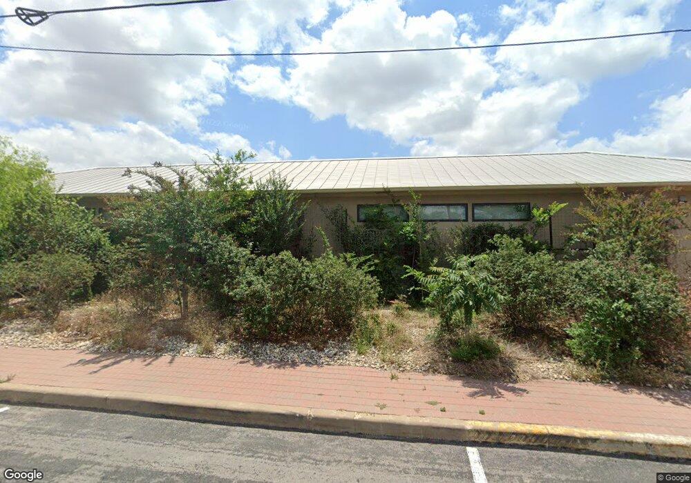 107 S Elk St, Fredericksburg, TX 78624 - photo 1