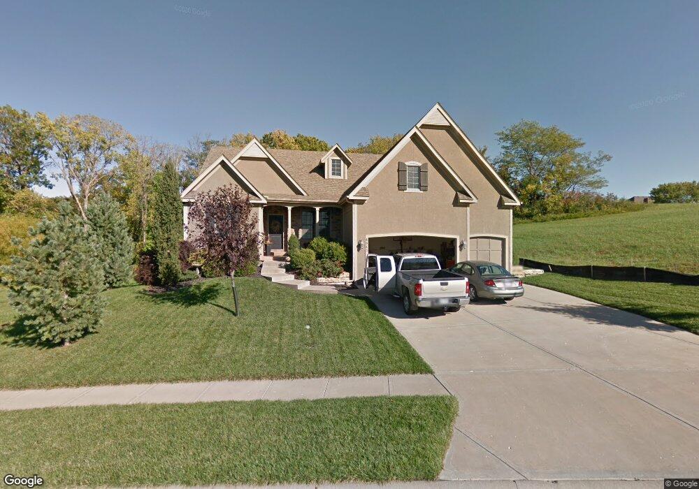 4941 Noland Rd, Shawnee, KS 66216 - photo 1