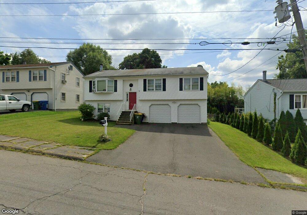 111 Buckland Dr, Waterbury, CT 06704 - photo 1