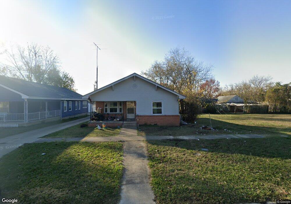 807 W Gentry St, Henryetta, OK 74437 - photo 1