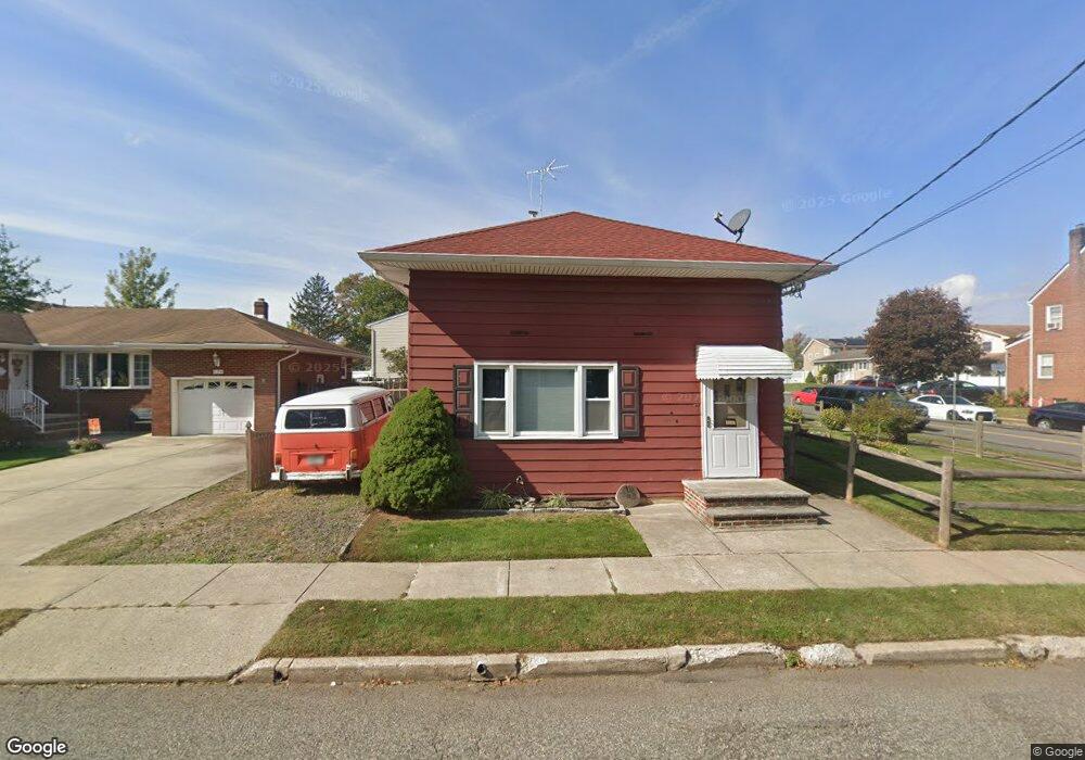 130 Old Rd, Sewaren, NJ 07077 - photo 1