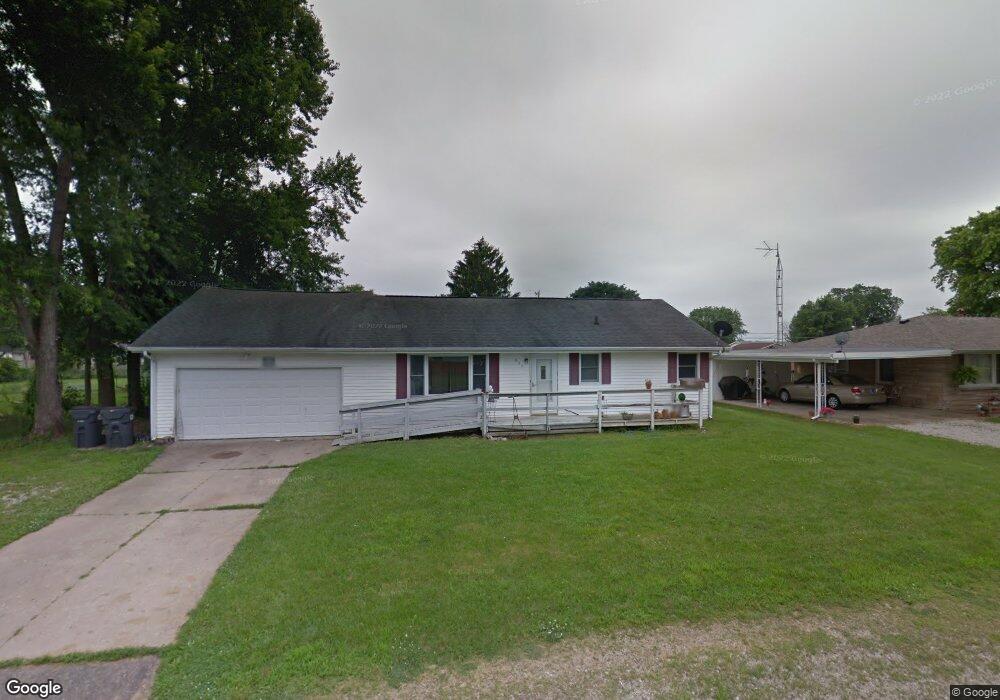 635 Daugherty St, Columbus, IN 47201 - photo 1