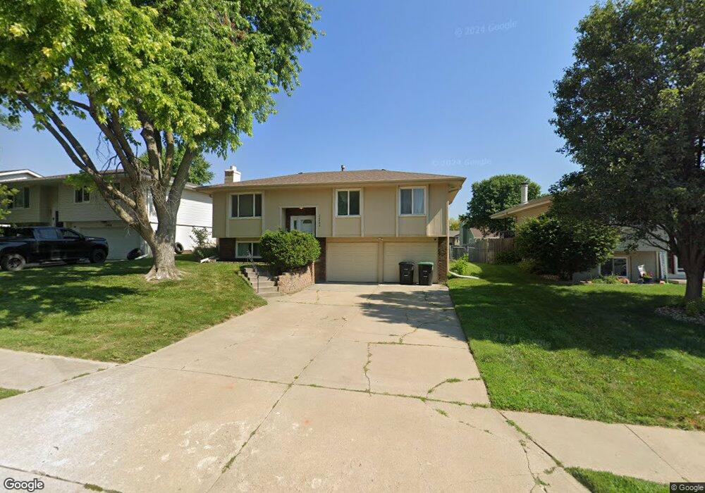 12942 Browne St, Omaha, NE 68164 - photo 1