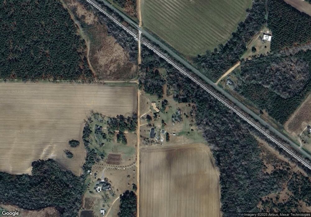 1268 Golden Pond Rd, Ambrose, GA 31512 - photo 1