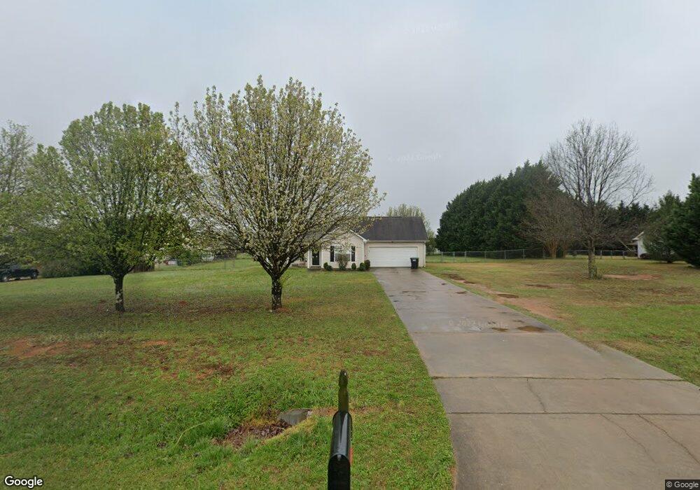 1040 Colvin Dr, Locust Grove, GA 30248 - photo 1