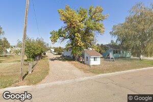 319 S 9th St E, Malta, MT 59538