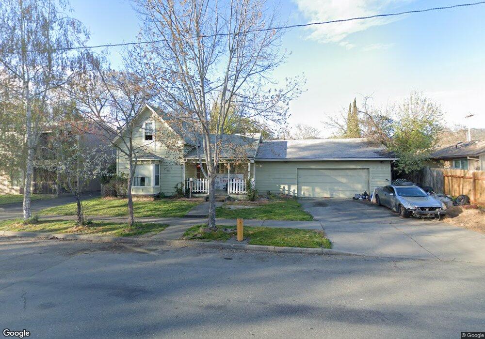 506 NW E St, Grants Pass, OR 97526 - photo 1