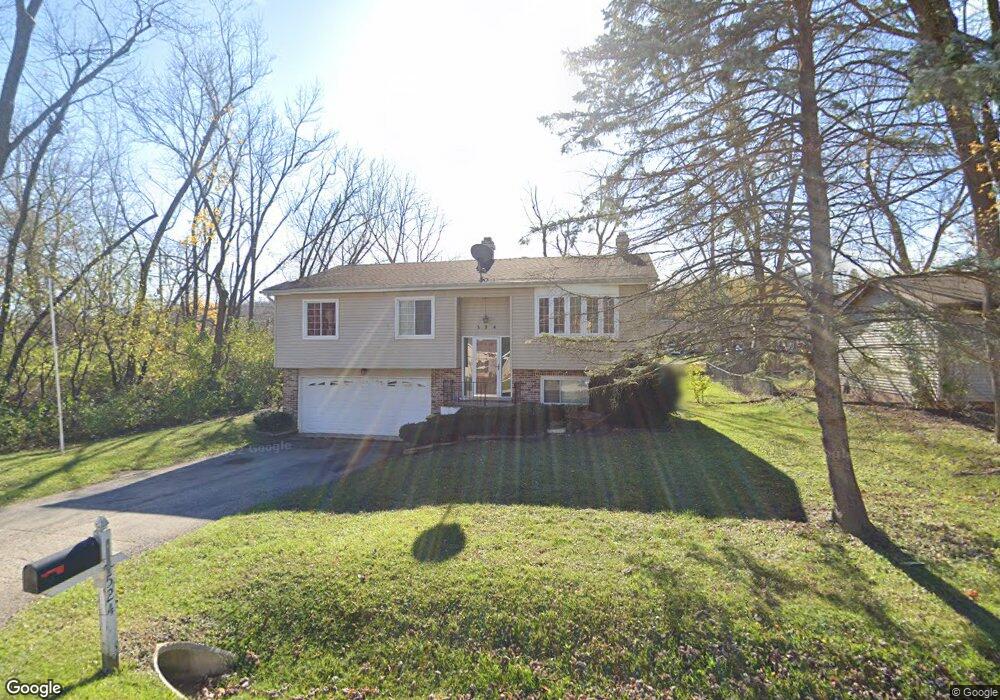 524 Blackhawk Dr, Lake In the Hills, IL 60156 - photo 1