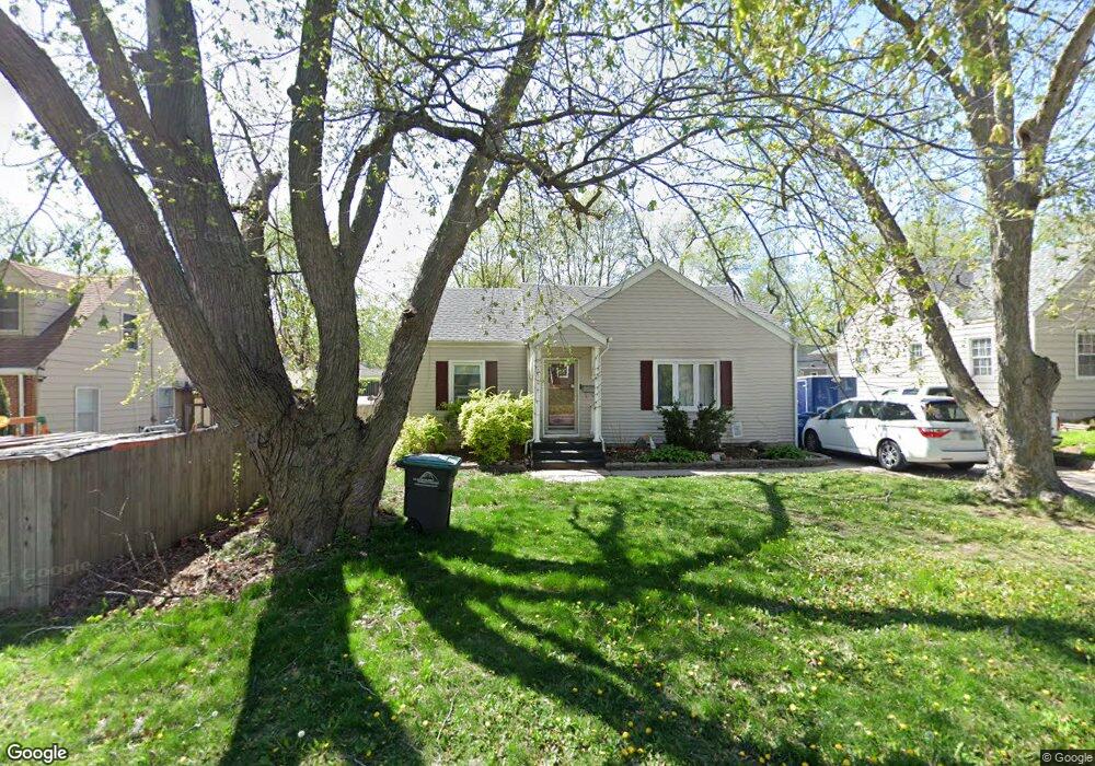 1610 Merle Hay Rd, Des Moines, IA 50310 - photo 1
