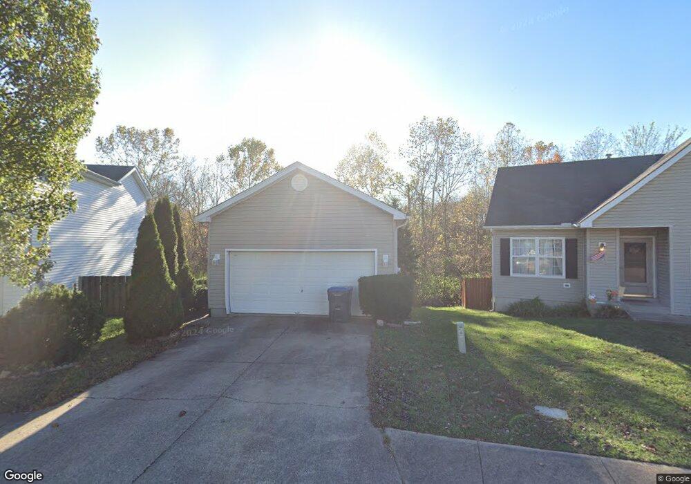 5810 Lake Erie Dr, Louisville, KY 40291 - photo 1