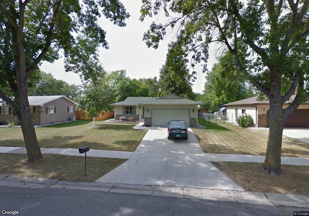 3208 1st St N, Fargo, ND 58102 - photo 1