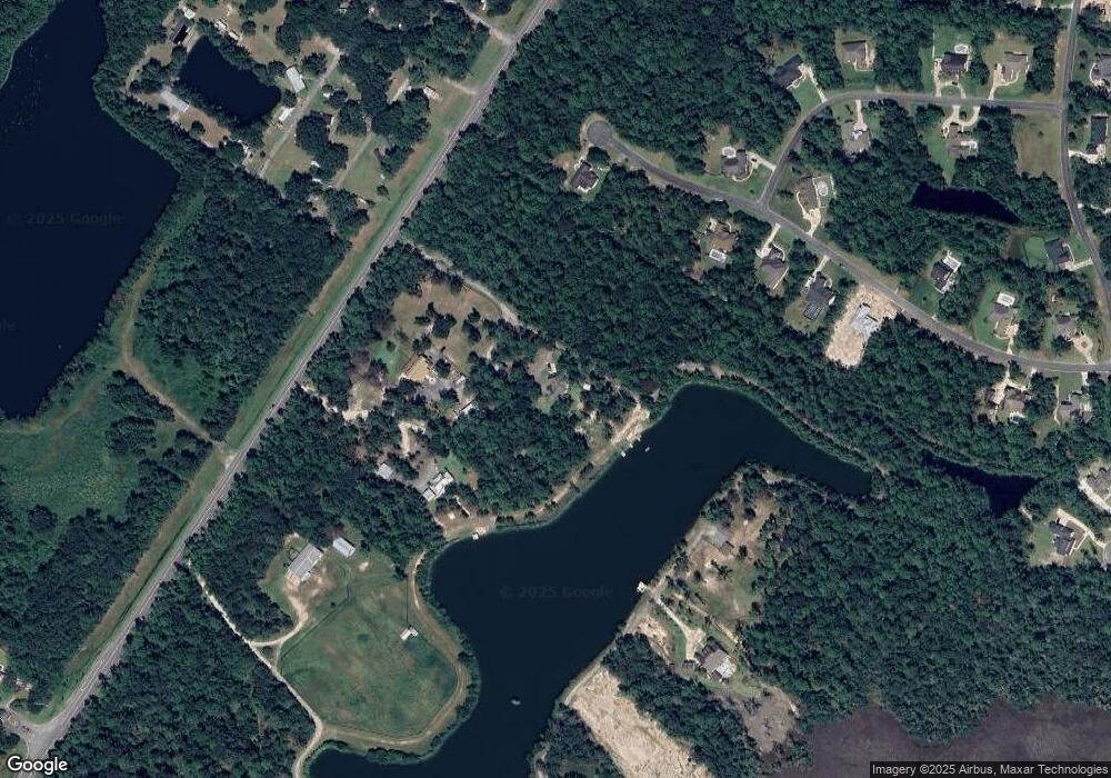 315 Maryanne Lake Cir, Brunswick, GA 31523 - photo 1