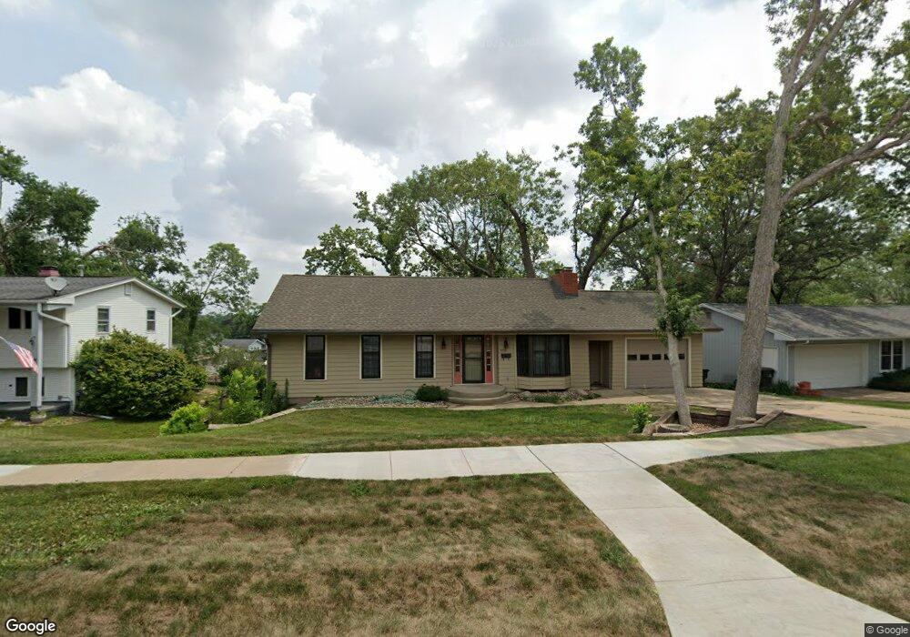 3824 Wenig Rd NE, Cedar Rapids, IA 52402 - photo 1