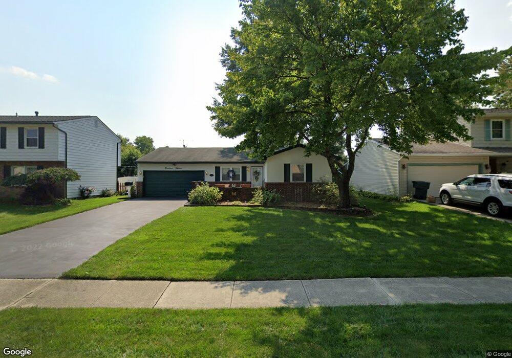 1915 Cedar Willow Dr, Columbus, OH 43229 - photo 1