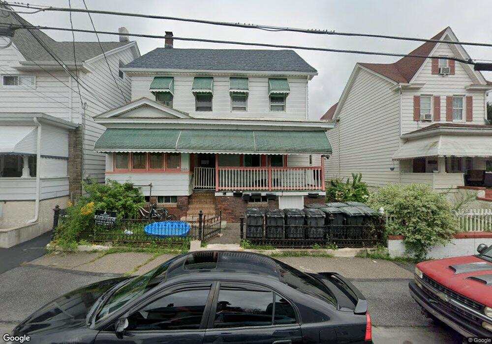 585 Arthur St unit 2F, Hazleton, PA 18201 - photo 1