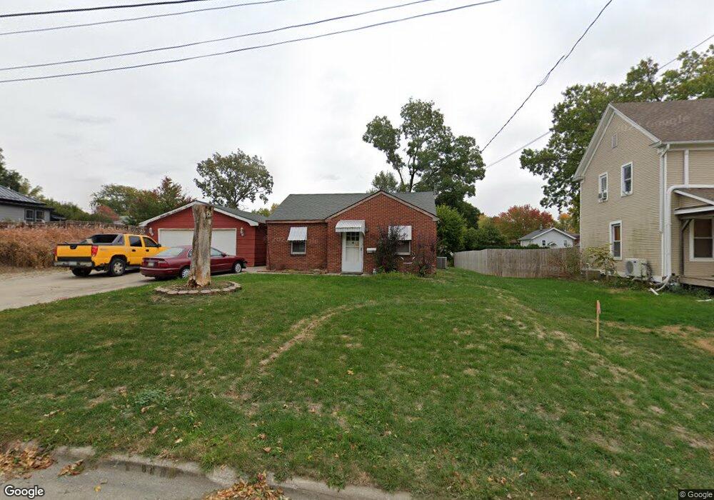 520 1st St S, Newton, IA 50208 - photo 1