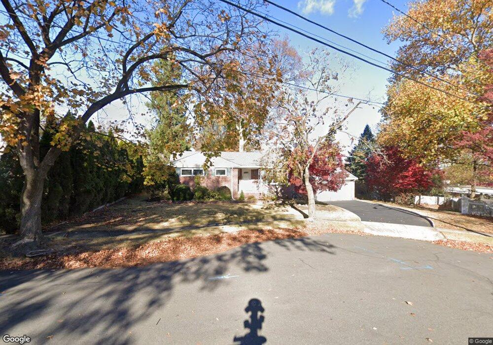 654 Oakley Place, Oradell, NJ 07649 - photo 1